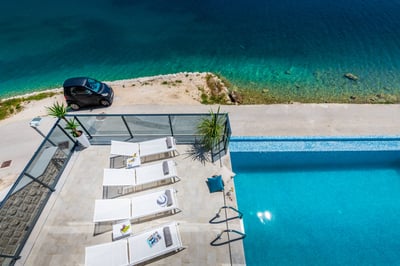 Luxury Villa Photo #10