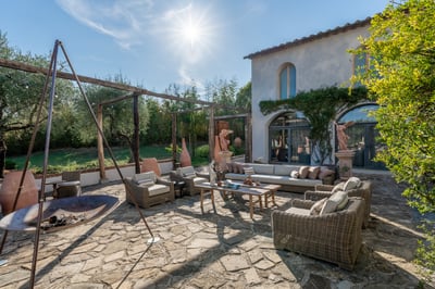Luxury Villa Photo #6