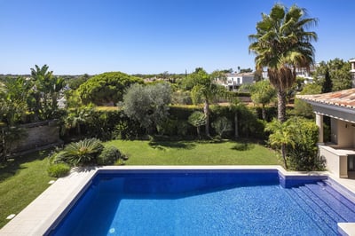Luxury Villa Photo #3