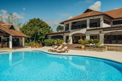 Luxury Villa Photo #4
