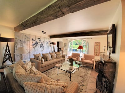 Luxury Villa Photo #12