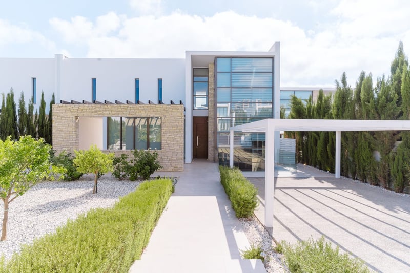 Three Bedroom Seafront Villa