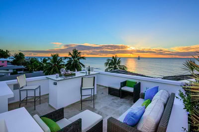 Luxury Villa Photo #14