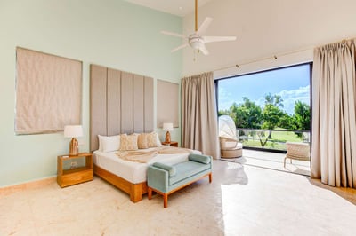 Luxury Villa Photo #19