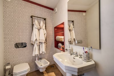 Luxury Villa Photo #35