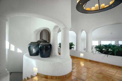 Luxury Villa Photo #19
