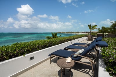 Luxury Villa Photo #4