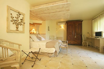 Luxury Villa Photo #15