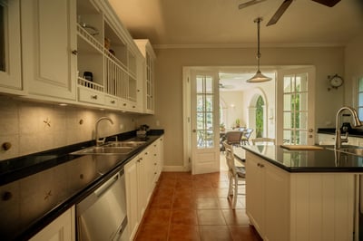 Luxury Villa Photo #24