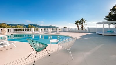 Luxury Villa Photo #8