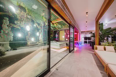 Luxury Villa Photo #24