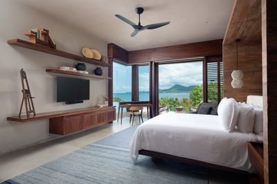 Luxury Villa Photo #32