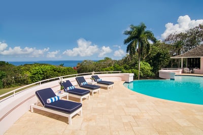 Luxury Villa Photo #4