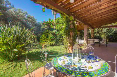 Luxury Villa Photo #6