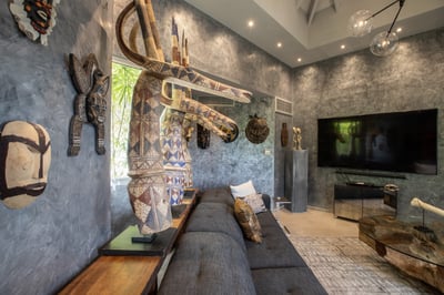 Luxury Villa Photo #18