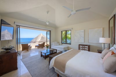 Luxury Villa Photo #19