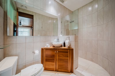 Luxury Villa Photo #25