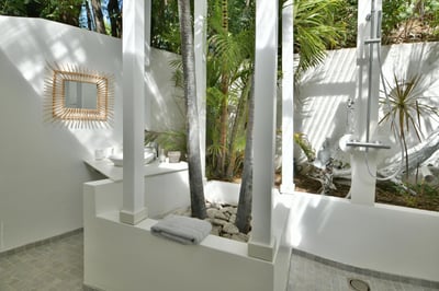 Luxury Villa Photo #34