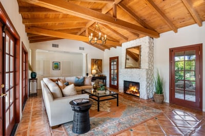 Luxury Villa Photo #25