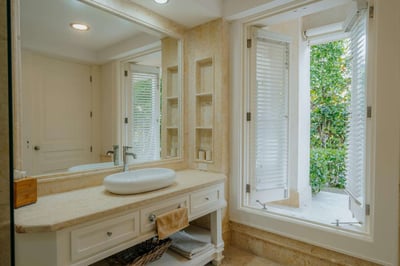 Luxury Villa Photo #37