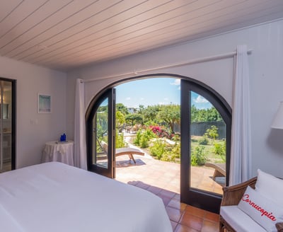 Luxury Villa Photo #23