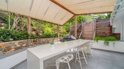 Kitchen & Dining Area