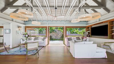 Luxury Villa Photo #32