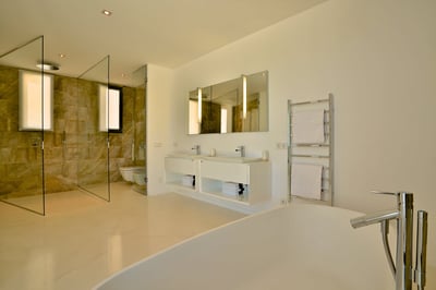 Luxury Villa Photo #46