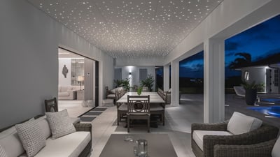 Luxury Villa Photo #18