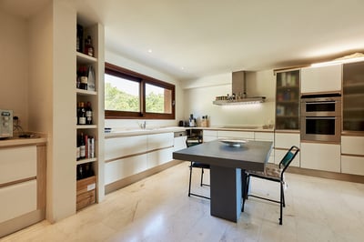 Luxury Villa Photo #21