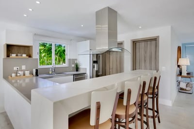 Luxury Villa Photo #28