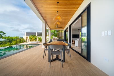 Luxury Villa Photo #20
