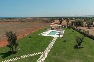 Luxury Villa Photo #2