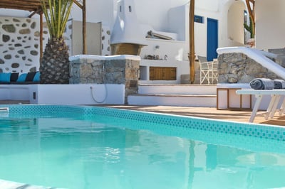 Luxury Villa Photo #4