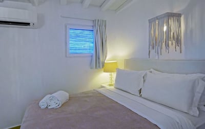 Luxury Villa Photo #27