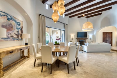 Luxury Villa Photo #22