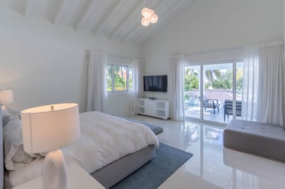Luxury Villa Photo #55