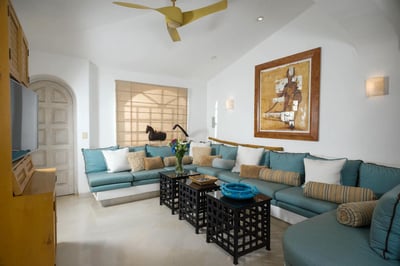 Luxury Villa Photo #12