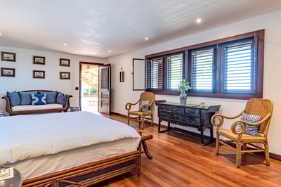 Luxury Villa Photo #44