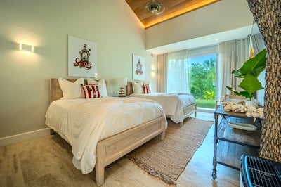 Luxury Villa Photo #21