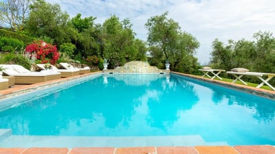 Luxury Villa Photo #4