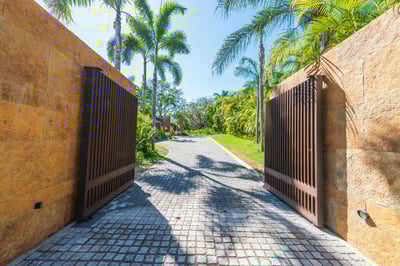 Luxury Villa Photo #51