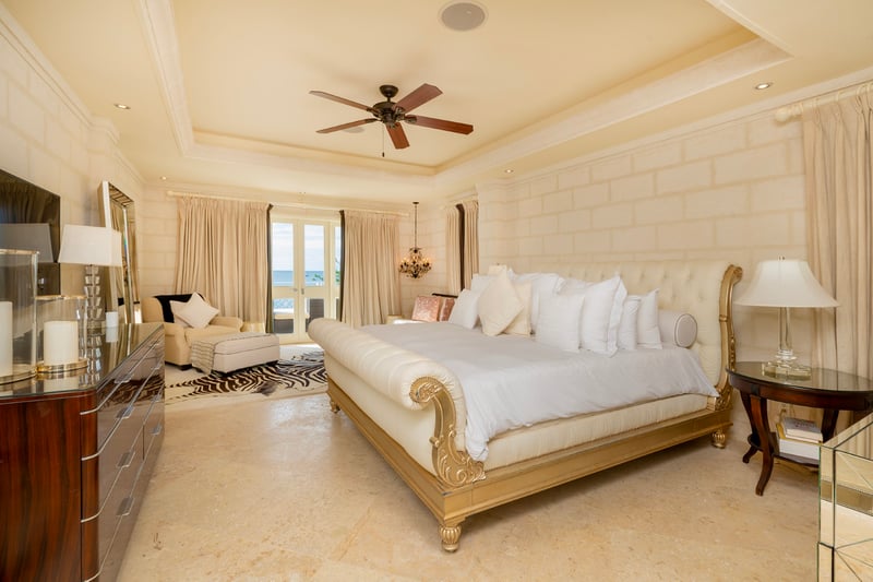 Smugglers Cove 7 | The Penthouse