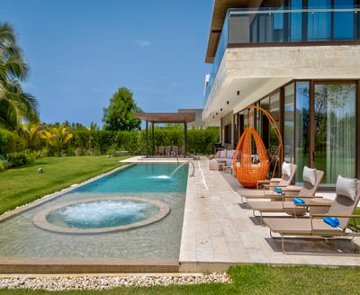 Luxury Villa Photo #5