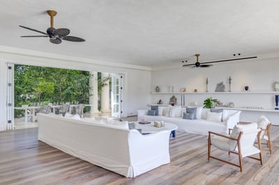 Luxury Villa Photo #21