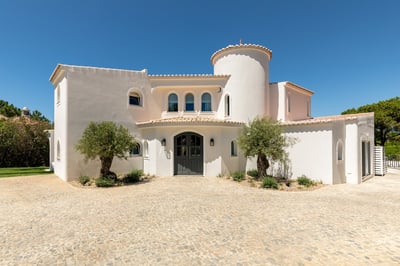 Luxury Villa Photo #8