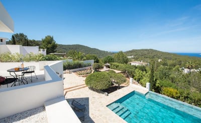 Luxury Villa Photo #6