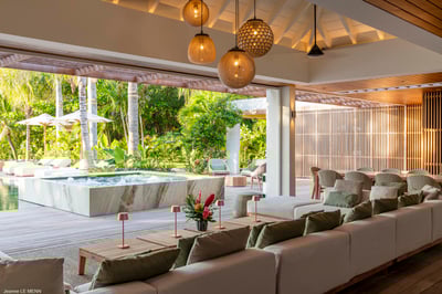 Luxury Villa Photo #11
