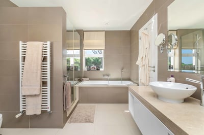 Luxury Villa Photo #35
