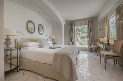 Luxury Villa Photo #35